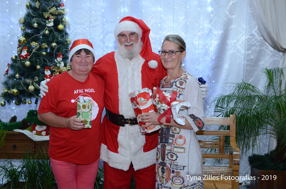 natal-apae-itapiranga-fotos-serviço-social-caridade-alunos-especiais-tyna-zilles-fotografias-foógrafa