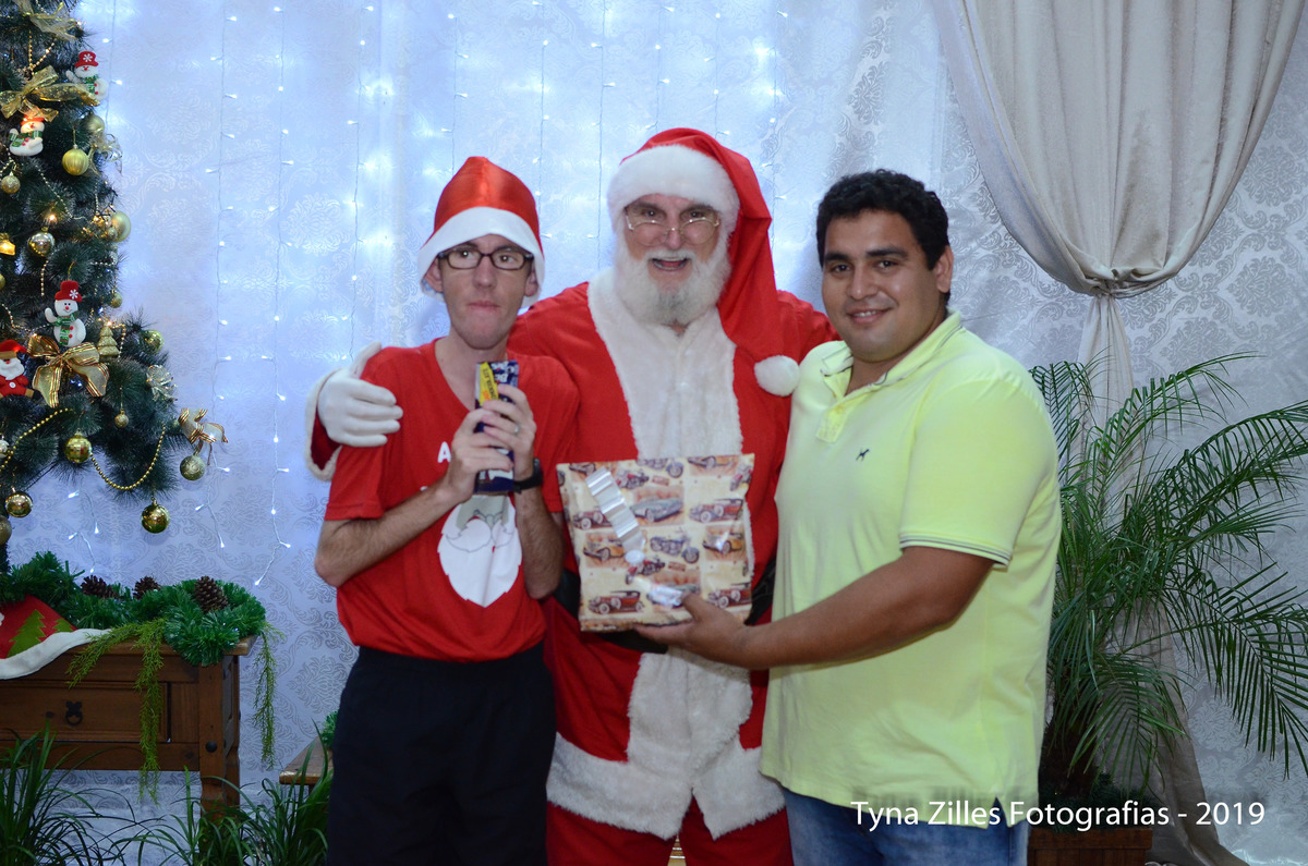 natal-apae-itapiranga-fotos-serviço-social-caridade-alunos-especiais-tyna-zilles-fotografias-foógrafa