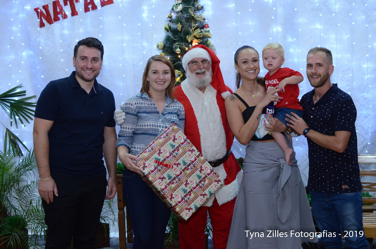 natal-apae-itapiranga-fotos-serviço-social-caridade-alunos-especiais-tyna-zilles-fotografias-foógrafa