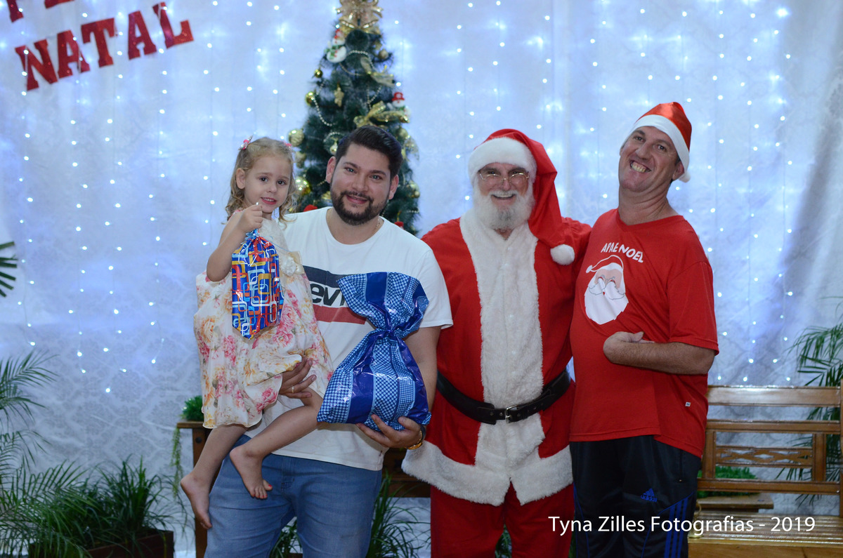 natal-apae-itapiranga-fotos-serviço-social-caridade-alunos-especiais-tyna-zilles-fotografias-foógrafa