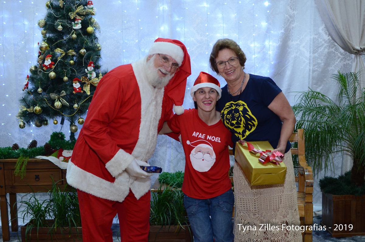 natal-apae-itapiranga-fotos-serviço-social-caridade-alunos-especiais-tyna-zilles-fotografias-foógrafa