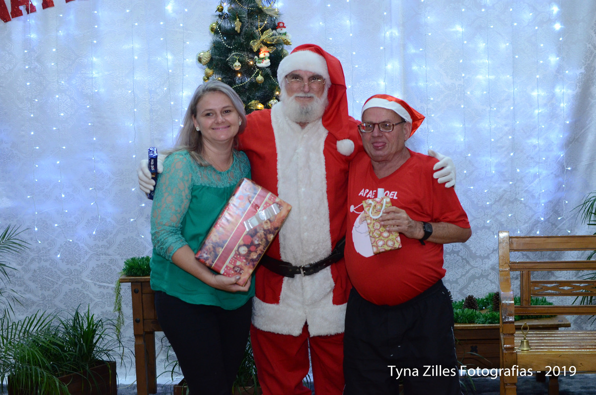 natal-apae-itapiranga-fotos-serviço-social-caridade-alunos-especiais-tyna-zilles-fotografias-foógrafa