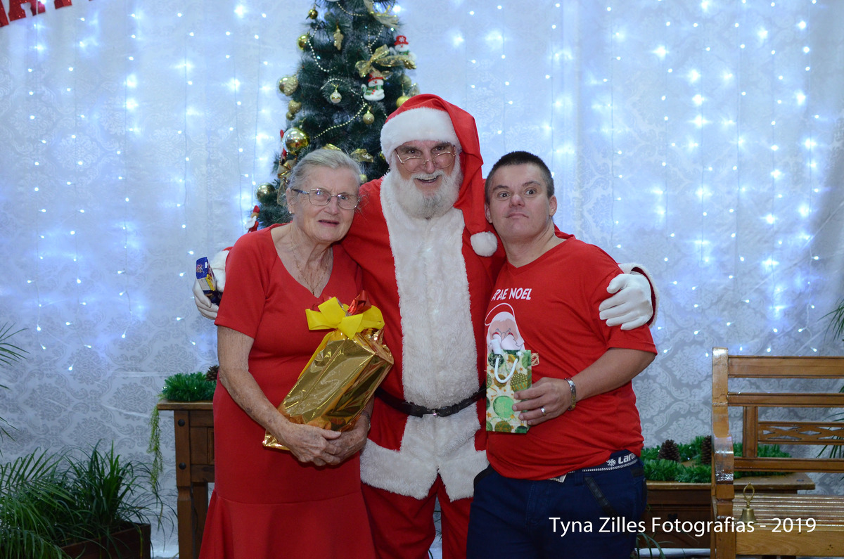 natal-apae-itapiranga-fotos-serviço-social-caridade-alunos-especiais-tyna-zilles-fotografias-foógrafa
