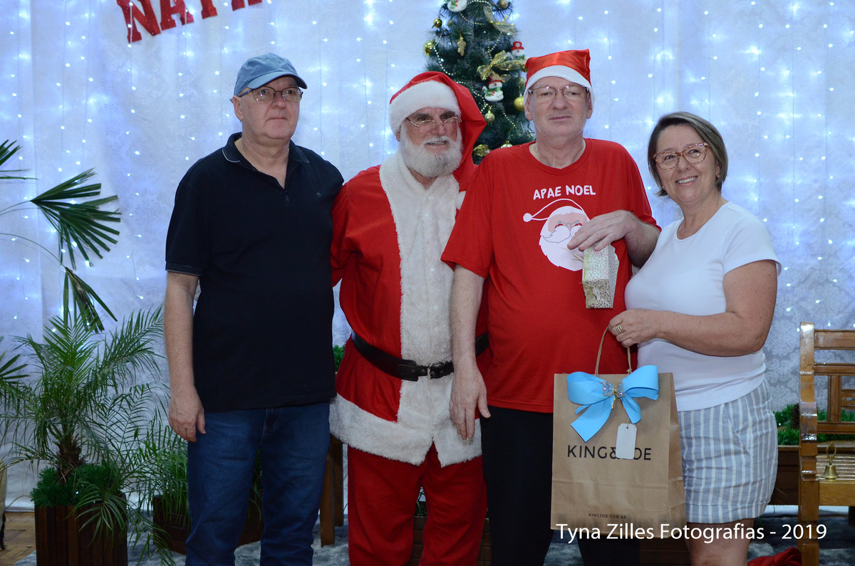 natal-apae-itapiranga-fotos-serviço-social-caridade-alunos-especiais-tyna-zilles-fotografias-foógrafa