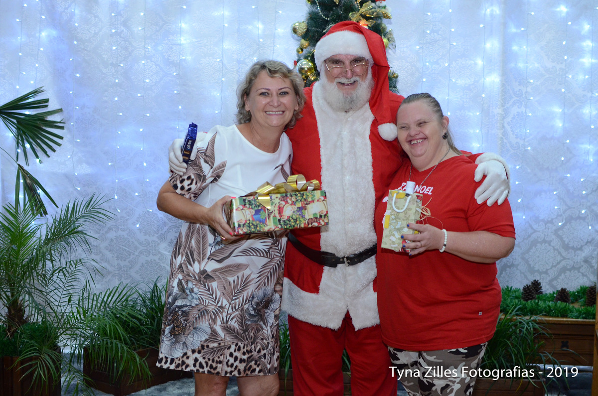 natal-apae-itapiranga-fotos-serviço-social-caridade-alunos-especiais-tyna-zilles-fotografias-foógrafa