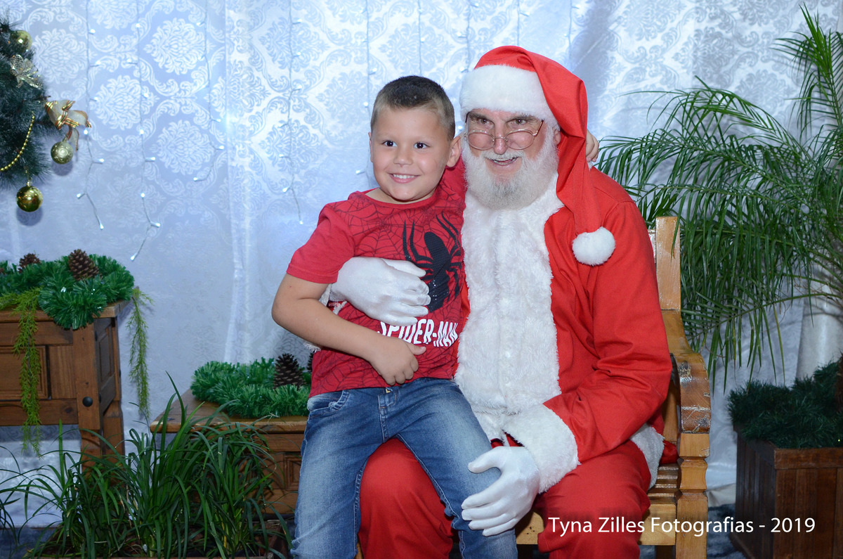 natal-apae-itapiranga-fotos-serviço-social-caridade-alunos-especiais-tyna-zilles-fotografias-foógrafa