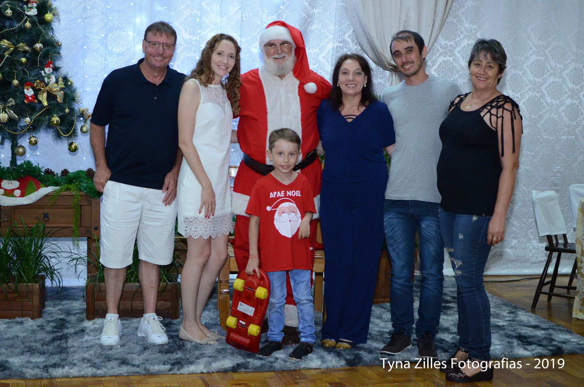 natal-apae-itapiranga-fotos-serviço-social-caridade-alunos-especiais-tyna-zilles-fotografias-foógrafa
