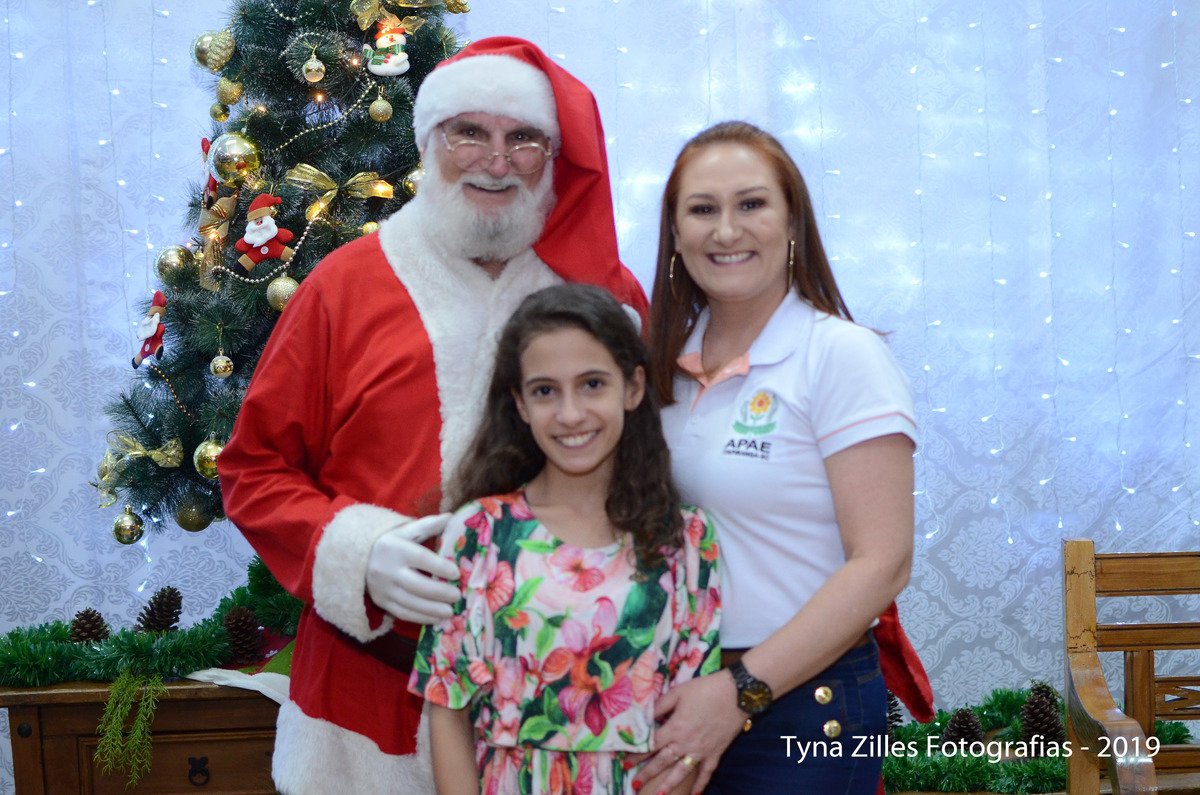 natal-apae-itapiranga-fotos-serviço-social-caridade-alunos-especiais-tyna-zilles-fotografias-foógrafa