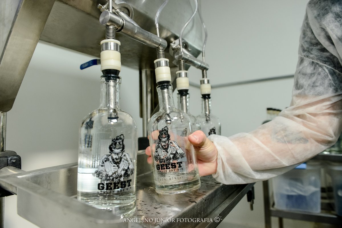 Engarrafamento Geest Destilaria