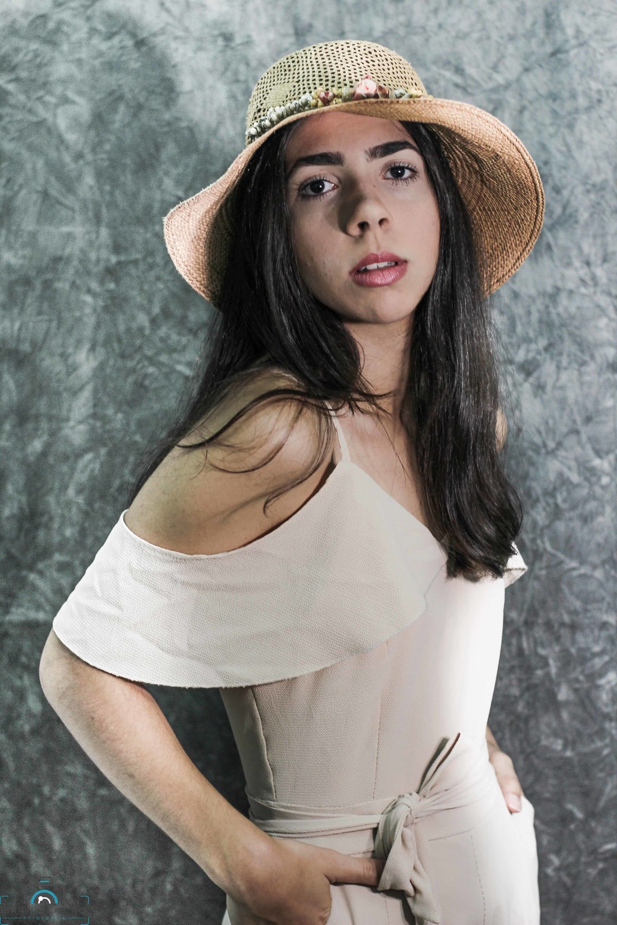 retratos femininos fotos em estúdio , fotos artísticas , portrait