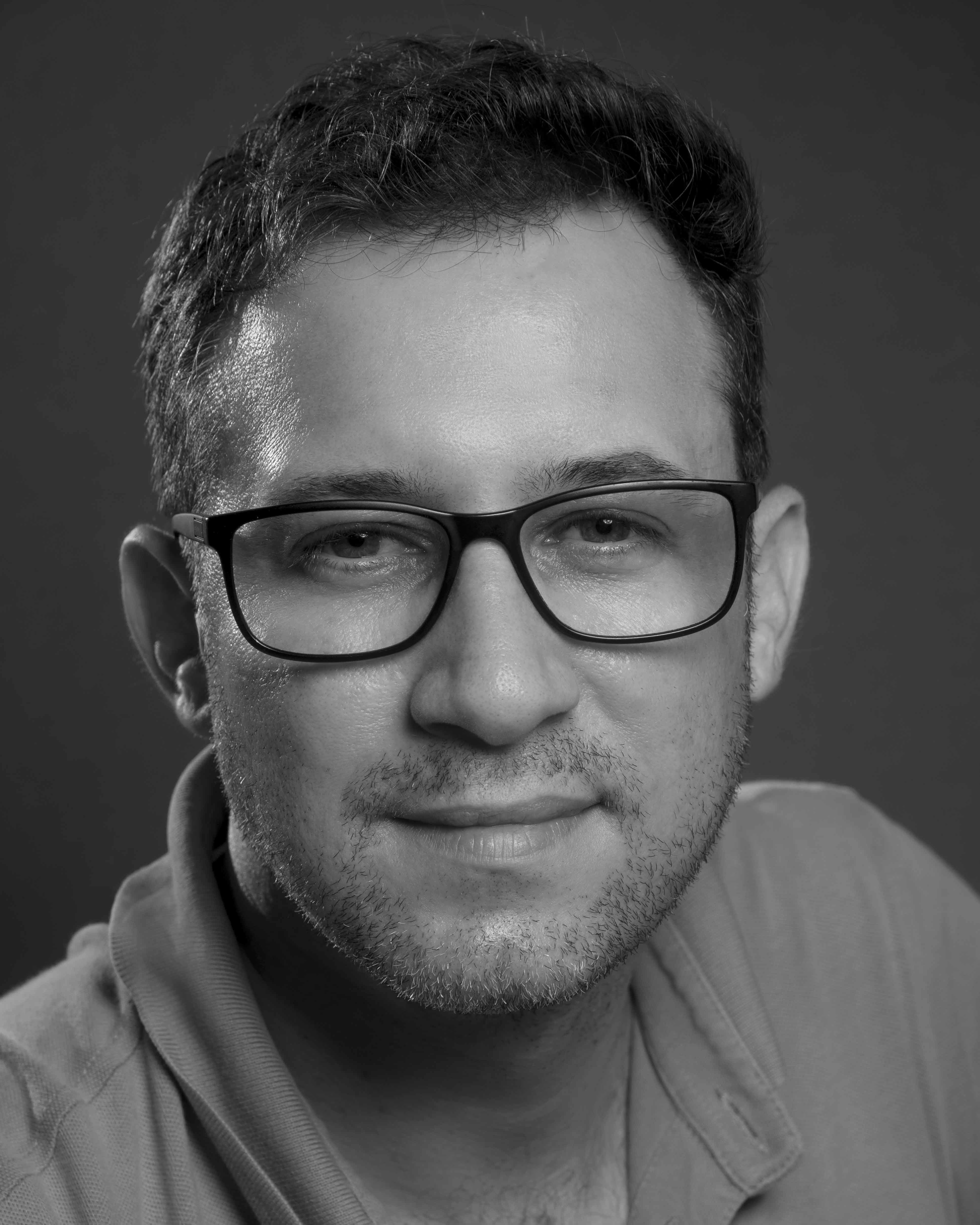 Sobre Estúdio fotográfico para ensaios de família, corporativo, publicidade, moda, casamento em são Luís Maranhão