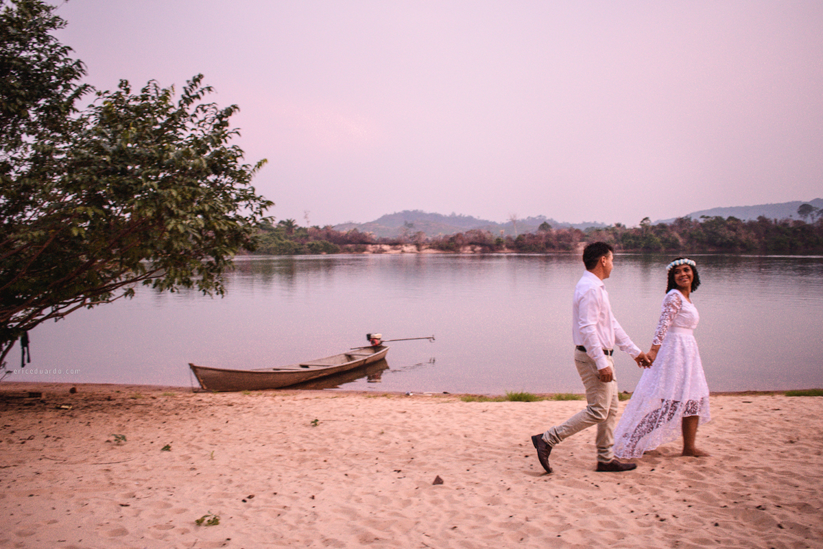 Foto espontânea dos noivos