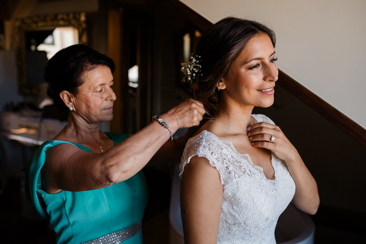 Fotografo de casamento Aveiro, Coimbra, Preparação da noiva, maquilhagem de noiva, vestido de casamento