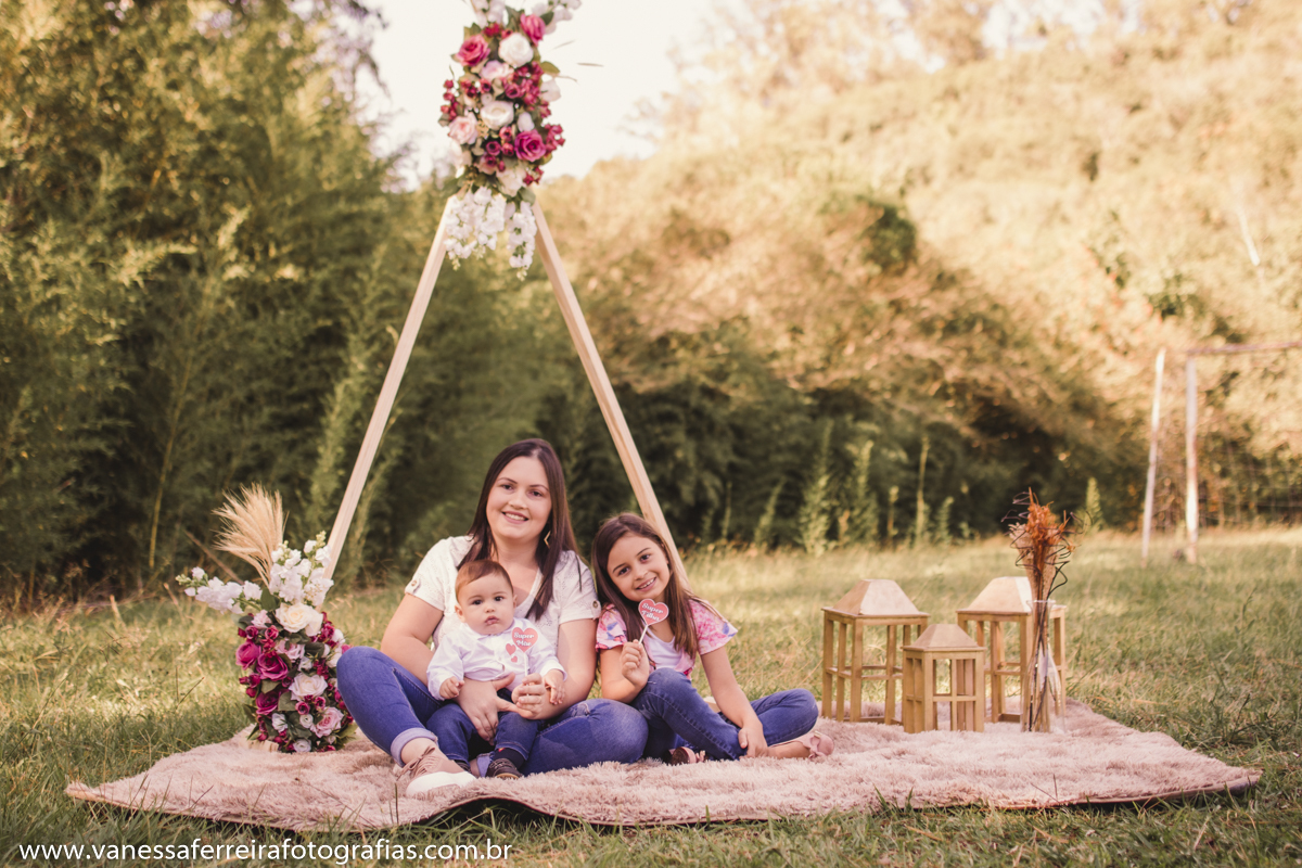 Ensaio especial Dia das Mães, Tatiane e filhos, realizado em Caraá, fotografia de Vanessa Ferreira Fotografias