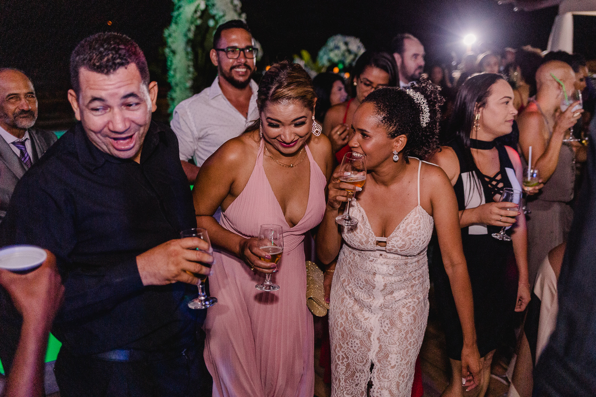 Casamento do Emerson e Juliana, fotografo: Leandro Sales
Realizado na Capela de Nossa Senhora dos Pobres - Berilo MG
Festa: Recanto Beira Rio.

Jenipapo de Minas, Chapada do Norte
José Gonçalves de Minas
Virgem da Lapa