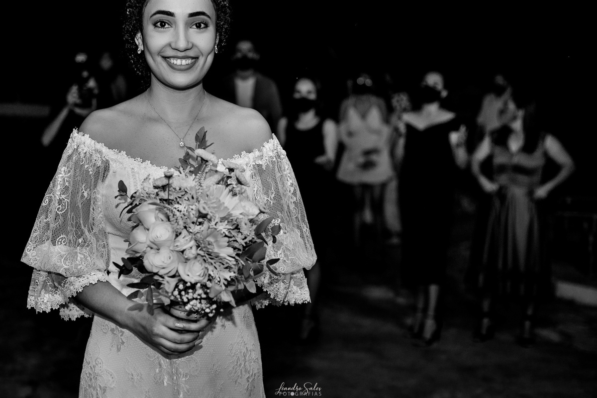 Fotografo de casamento - Leandro Sales Fotografias 
Casamento de Raquel e Carlos Eduardo realizado na capela de Nossa Senhora da Lapa - Virgem da Lapa -MG  em Maio  de 2021
