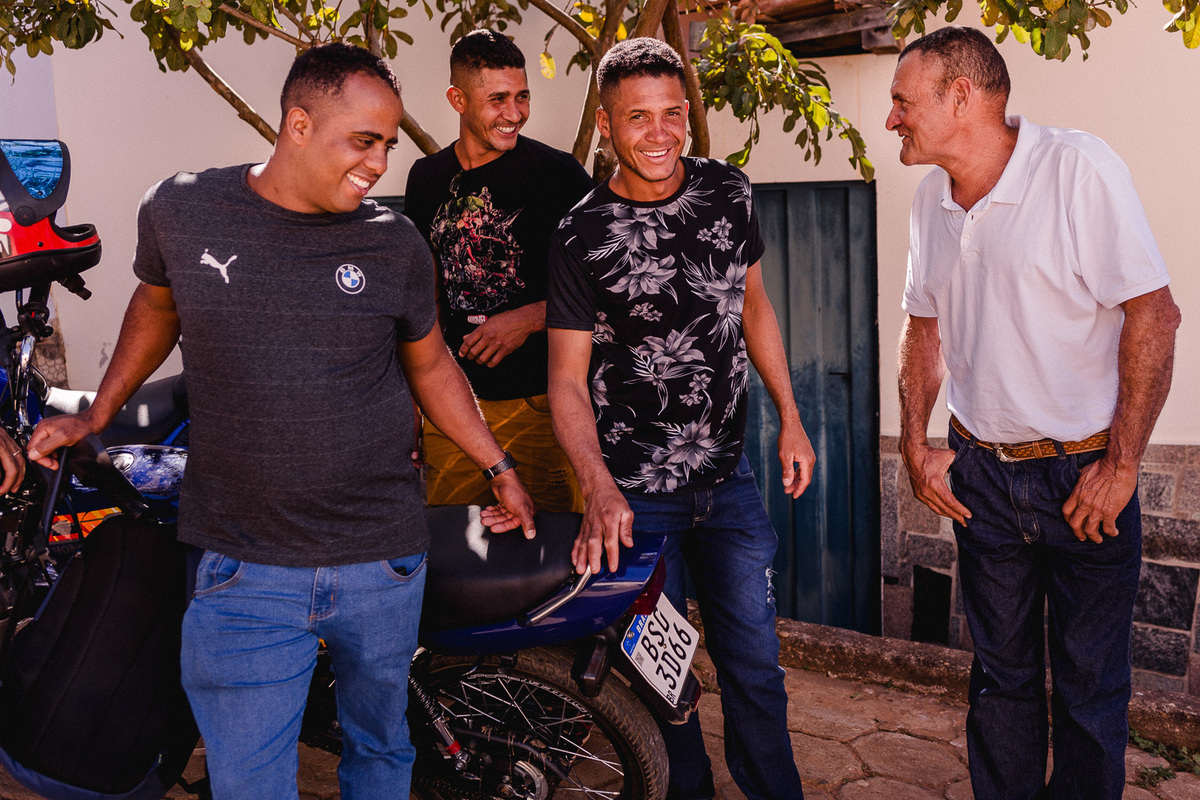 Casamento civil da Angélica e Ronaldo realizado em Berilo-MG
Fotografo: Leandro Sales
Berilo
Virgem da Lapa
Francisco Badaró
José Gonçalves de Minas
Jenipapo de Minas