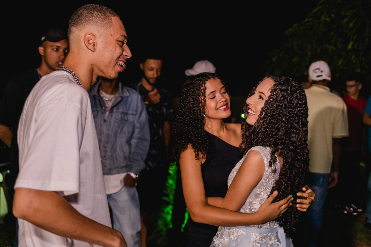 Festa de 15 anos da Milena
Realizada em Berio MG
Fotografia: Leandro Sales

Berilo
Virgem da Lapa
Francisco Badaró
José Gonçalves de Minas
Jenipapo de Minas
Chapada do Norte