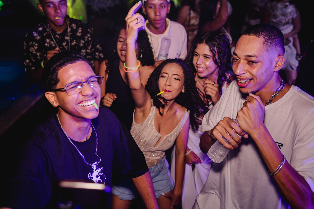 Festa de 15 anos da Milena
Realizada em Berio MG
Fotografia: Leandro Sales

Berilo
Virgem da Lapa
Francisco Badaró
José Gonçalves de Minas
Jenipapo de Minas
Chapada do Norte