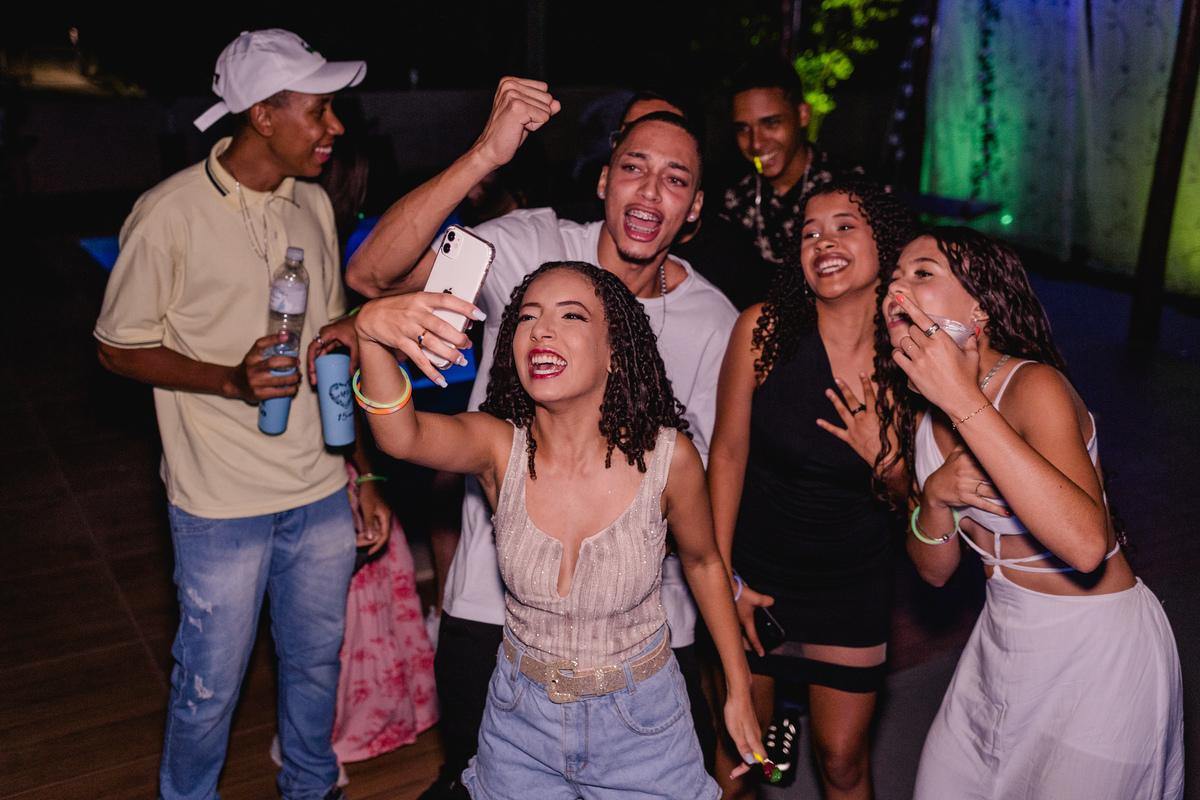 Festa de 15 anos da Milena
Realizada em Berio MG
Fotografia: Leandro Sales

Berilo
Virgem da Lapa
Francisco Badaró
José Gonçalves de Minas
Jenipapo de Minas
Chapada do Norte