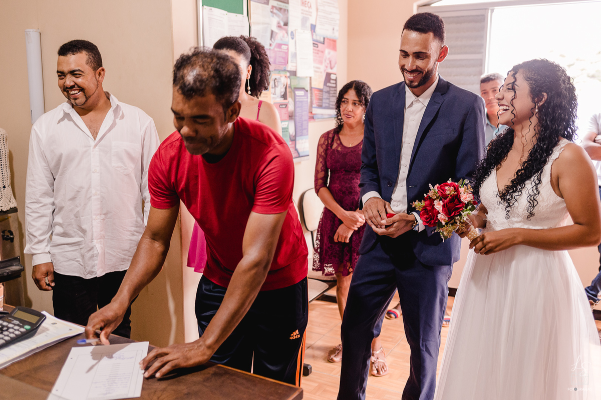 Casamento da Laiany e Ailton realizado no Cartório de Virgem da Lapa - MG
Fotografia: Leandro Sales
Berilo
Virgem da Lapa
José Gonçalves de Minas
Jenipapo de Minas
Francisco Badaró