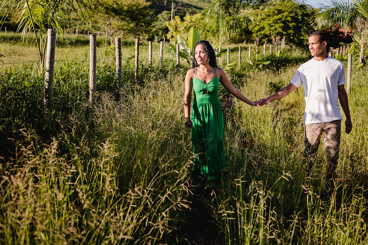 ensaio pré-wedding do Edson e da Diana realizado em Berilo pelo fotografo Leandro Sales
Atendendo cidades vizinhas, Chapada do Norte, Virgem da Lapa, José Gonçalves de Minas, Francisco Badaró, Jenipapo de Minas.