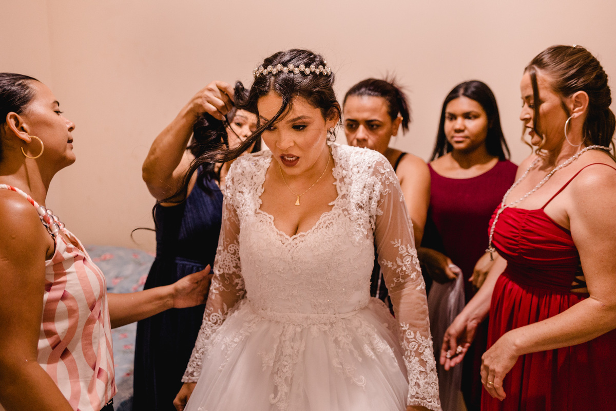 Casamento da Elma e Uarlisson realizado em José Gonçalves de Minas, Fotografado por Leandro Sales.
Wedding, Casamento, Noiva, Dia de Noiva.
Jenipapo de Minas
Berilo
Virgem da Lapa
Francisco Badaró
Araçuaí
Leliveldia
Chapada do Norte