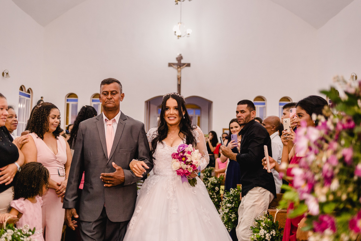 Casamento da Elma e Uarlisson realizado em José Gonçalves de Minas, Fotografado por Leandro Sales.
Wedding, Casamento, Noiva, Dia de Noiva.
Jenipapo de Minas
Berilo
Virgem da Lapa
Francisco Badaró
Araçuaí
Leliveldia
Chapada do Norte
