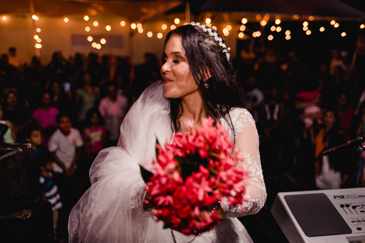 Casamento da Elma e Uarlisson realizado em José Gonçalves de Minas, Fotografado por Leandro Sales.
Wedding, Casamento, Noiva, Dia de Noiva.
Jenipapo de Minas
Berilo
Virgem da Lapa
Francisco Badaró
Araçuaí
Leliveldia
Chapada do Norte