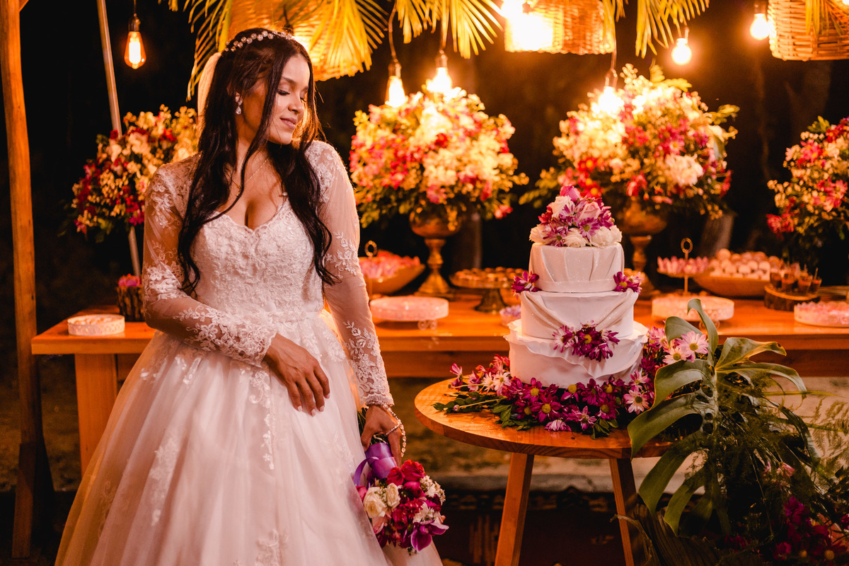 Casamento da Elma e Uarlisson realizado em José Gonçalves de Minas, Fotografado por Leandro Sales.
Wedding, Casamento, Noiva, Dia de Noiva.
Jenipapo de Minas
Berilo
Virgem da Lapa
Francisco Badaró
Araçuaí
Leliveldia
Chapada do Norte