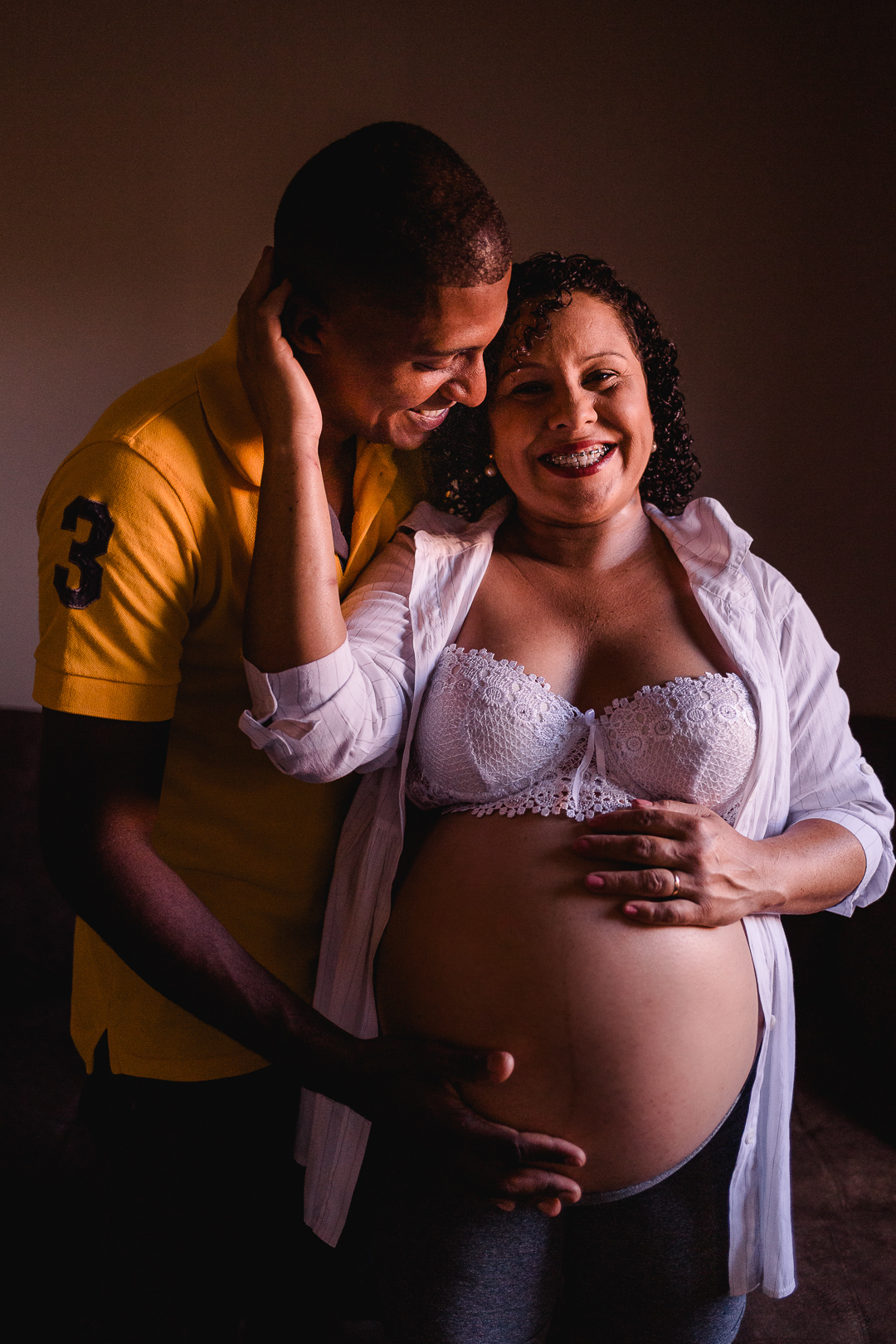 Ensaio gestacional da Nilta e Lazaro à espera do Levi
Ensaio realizado às margens do Rio Araçuaí em Berilo-mg
Fotografia - Leandro Sales

#Berilo
#Virgem da Lapa
#Francisco Badaró
#José Gonçalves de Minas
#Chapada do Norte
#Minas Novas
#Jenipapo de Minas