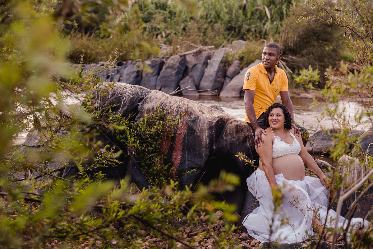 Ensaio gestacional da Nilta e Lazaro à espera do Levi
Ensaio realizado às margens do Rio Araçuaí em Berilo-mg
Fotografia - Leandro Sales

#Berilo
#Virgem da Lapa
#Francisco Badaró
#José Gonçalves de Minas
#Chapada do Norte
#Minas Novas
#Jenipapo de Minas