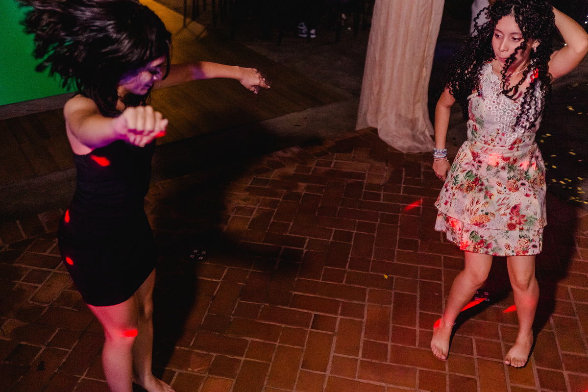 Festa de Debutante da Jéssica, realizada no Recanto Beira Rio - Berilo - Mg
Fotografia - Leandro Sales

#Berilo
#Virgem Da Lapa
#José Gonçalves de Minas
#Minas Novas
#Chapada do Norte
#Jenipapo de Minas
#Francisco Badaró