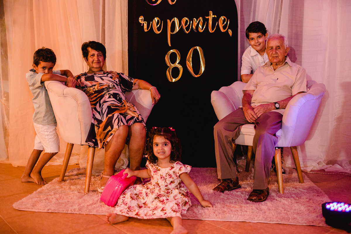Festa de aniversário da Dona Dadinha em comemoração aos seus 80, realizada no Recanto Beira Rio - Berilo - Mg
Fotografia - Leandro Sales

#Berilo
#Virgem Da Lapa
#José Gonçalves de Minas
#Minas Novas
#Chapada do Norte
#Jenipapo de Minas
#Francisco Badaró