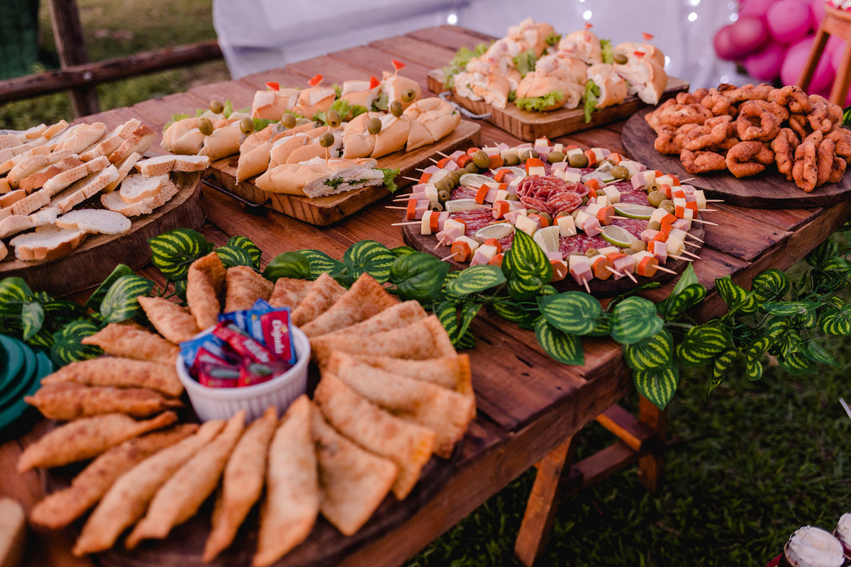 Ensaio Fotográfico da Isamara
realizado no espaço Painas & Pitoreska na BR367 sentido à Chapada do Norte
Fotografia - Leandro Sales

#Berilo
#Virgem da Lapa
#Francisco Badaró
#José Gonçalves de Minas
#Chapada do Norte
#Minas Novas
#Jenipapo de Minas