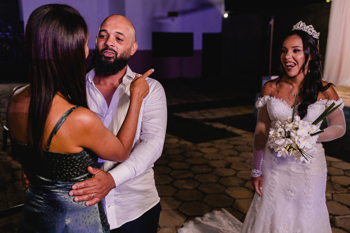 Casamento da Larissa e Janiel
Realizado em Francisco Badaró-MG
Fotografo: Leandro Sales
Festa: Badaras Club
Fotografia de casamento em Berilo e região
Chapada do Norte
José Gonçalves de Minas
Jenipapo de Minas
Leliveldia
Fotografo de evento em Berilo