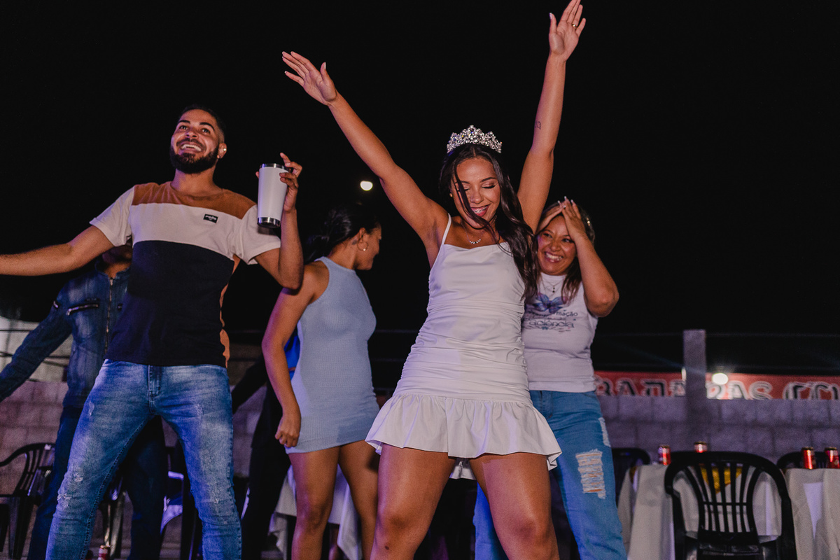 Casamento da Larissa e Janiel
Realizado em Francisco Badaró-MG
Fotografo: Leandro Sales
Festa: Badaras Club
Fotografia de casamento em Berilo e região
Chapada do Norte
José Gonçalves de Minas
Jenipapo de Minas
Leliveldia
Fotografo de evento em Berilo