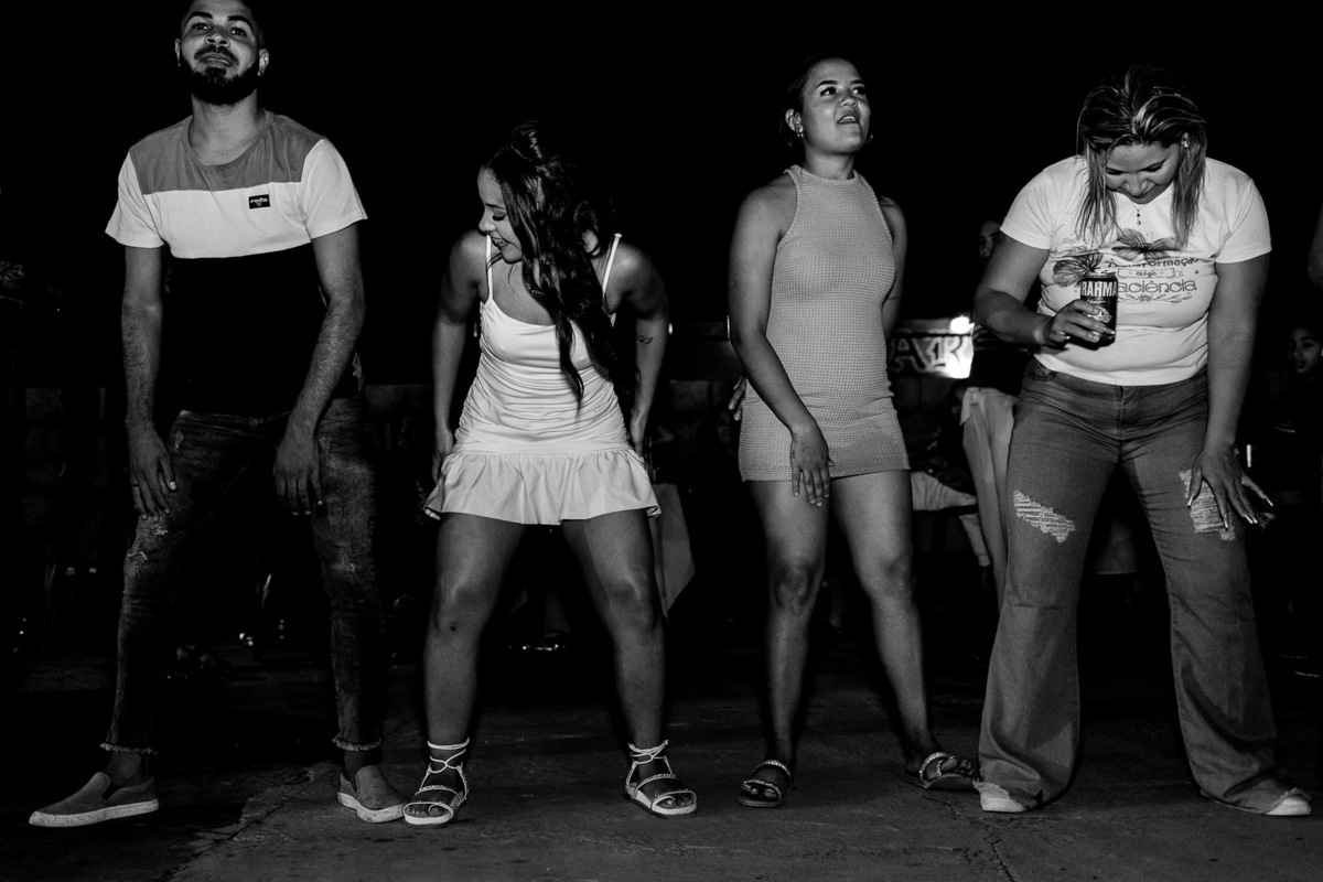 Casamento da Larissa e Janiel
Realizado em Francisco Badaró-MG
Fotografo: Leandro Sales
Festa: Badaras Club
Fotografia de casamento em Berilo e região
Chapada do Norte
José Gonçalves de Minas
Jenipapo de Minas
Leliveldia
Fotografo de evento em Berilo