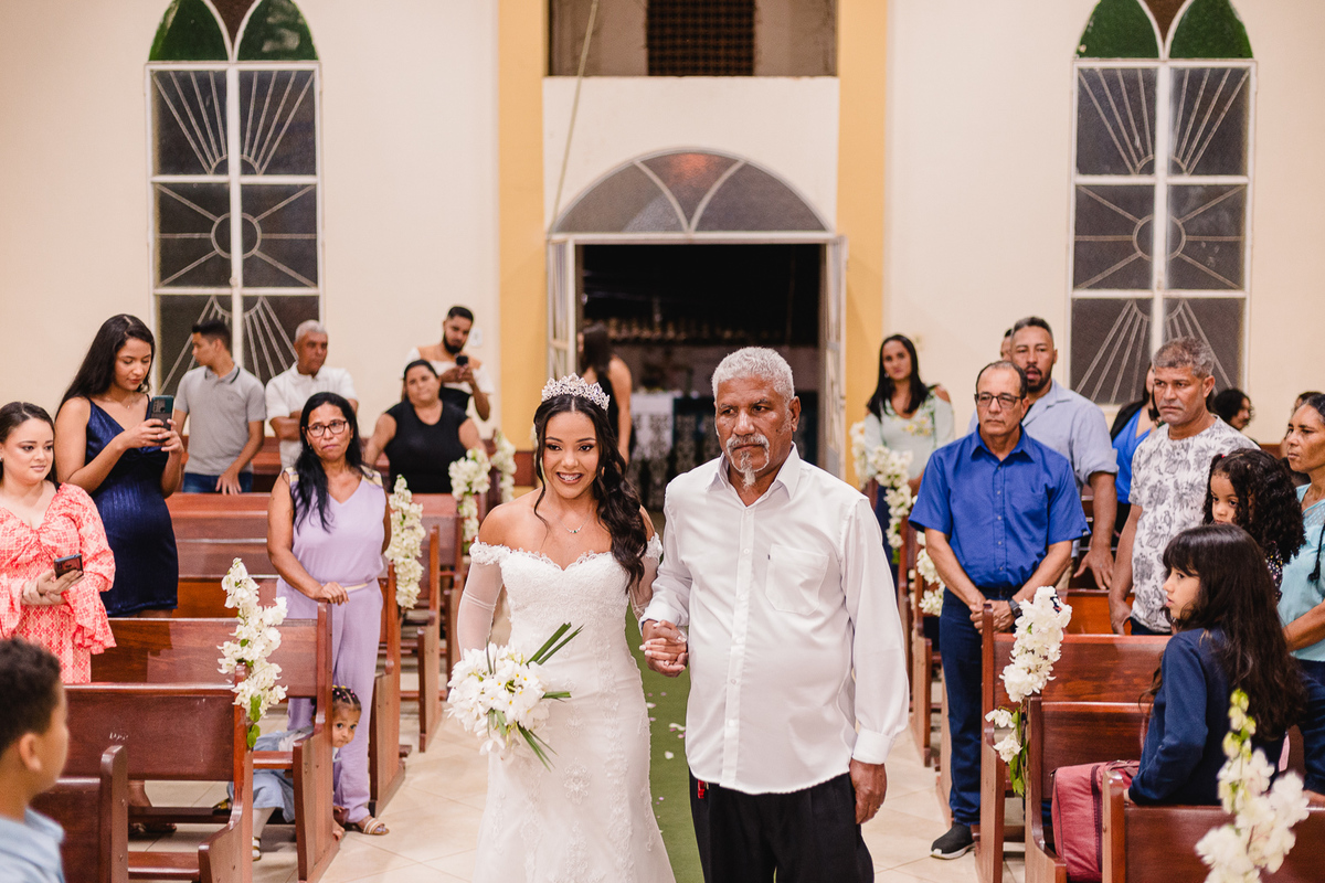Casamento da Larissa e Janiel
Realizado em Francisco Badaró-MG
Fotografo: Leandro Sales
Festa: Badaras Club
Fotografia de casamento em Berilo e região
Chapada do Norte
José Gonçalves de Minas
Jenipapo de Minas
Leliveldia
Fotografo de evento em Berilo