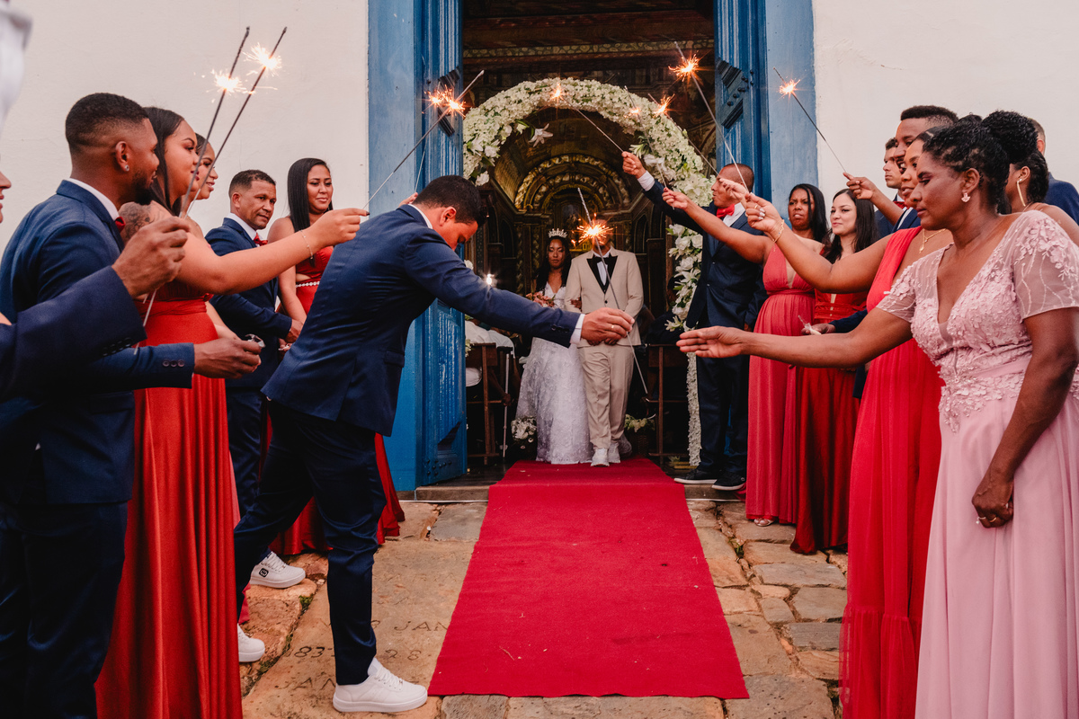 Casamento da Aline e Pedro
realizado na igreja do Rosário em Chapada do Norte.
Fotografo: Leandro Sales - Berilo

Virgem da Lapa
Minas Novas
Francisco Badaró
Jenipapo de Minas
José Gonçalves de Minas