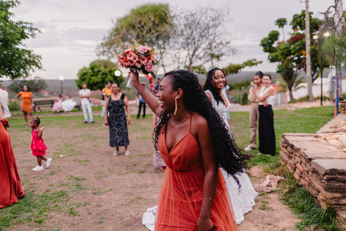 Casamento da Aline e Pedro
realizado na igreja do Rosário em Chapada do Norte.
Fotografo: Leandro Sales - Berilo

Virgem da Lapa
Minas Novas
Francisco Badaró
Jenipapo de Minas
José Gonçalves de Minas