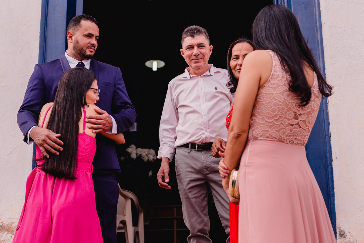 Casamento da Fabiana e Claudinei, realizado em Berilo na Igreja Matriz de Nossa Senhora da Conceição. Fotografia: Leandro Sales
Chapada do Norte
Minas Novas
José Gonçalves de Minas
Francisco Badaró
Jenipapo de Minas