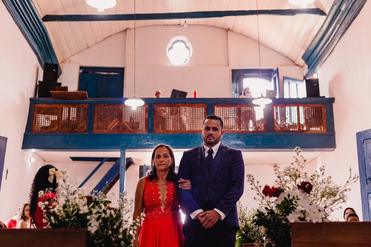 Casamento da Fabiana e Claudinei, realizado em Berilo na Igreja Matriz de Nossa Senhora da Conceição. Fotografia: Leandro Sales
Chapada do Norte
Minas Novas
José Gonçalves de Minas
Francisco Badaró
Jenipapo de Minas