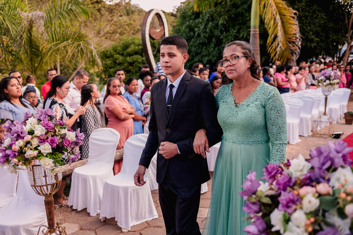 Casamento da Daiane e Filipe realizado no Recanto das Artes - Chapada do Norte MG
Fotografo: Leandro Sales
Berilo
Santa Rita
Cachoeira
São João da Boa Vista
Minas Novas
Francisco Badaró
Jenipapo de Minas
José Gonçalves de Minas
