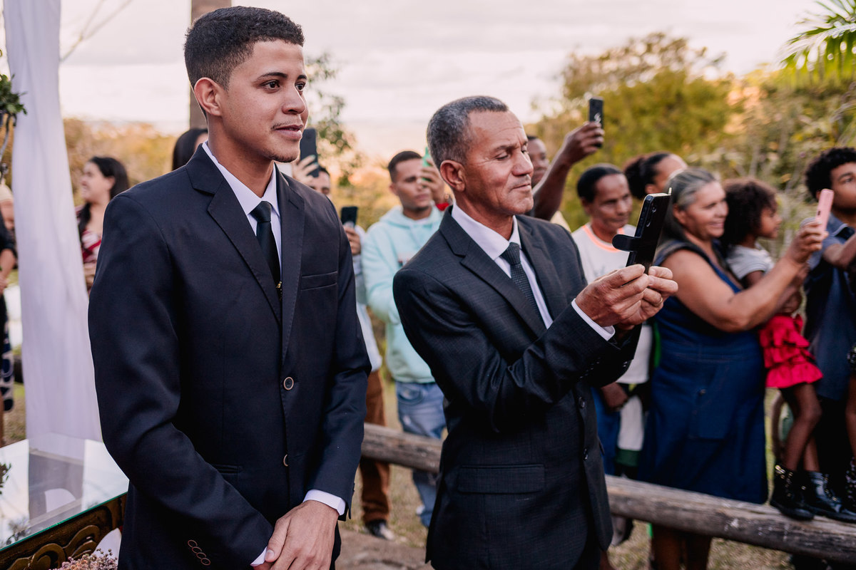 Casamento da Daiane e Filipe realizado no Recanto das Artes - Chapada do Norte MG
Fotografo: Leandro Sales
Berilo
Santa Rita
Cachoeira
São João da Boa Vista
Minas Novas
Francisco Badaró
Jenipapo de Minas
José Gonçalves de Minas
