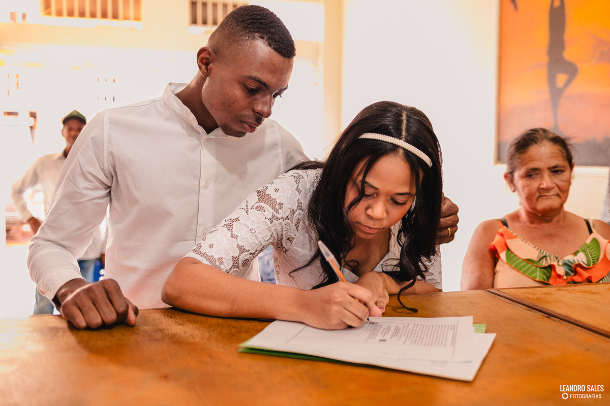 Casamento Civil do Davi e Sandra
realizado em Capada do Norte MG
Fotografado por Leandro Sales, Fotografo de Berilo e Região de Minas Novas, Francisco Badaró, Jenipapo de Minas, José Gonçalves de Minas.