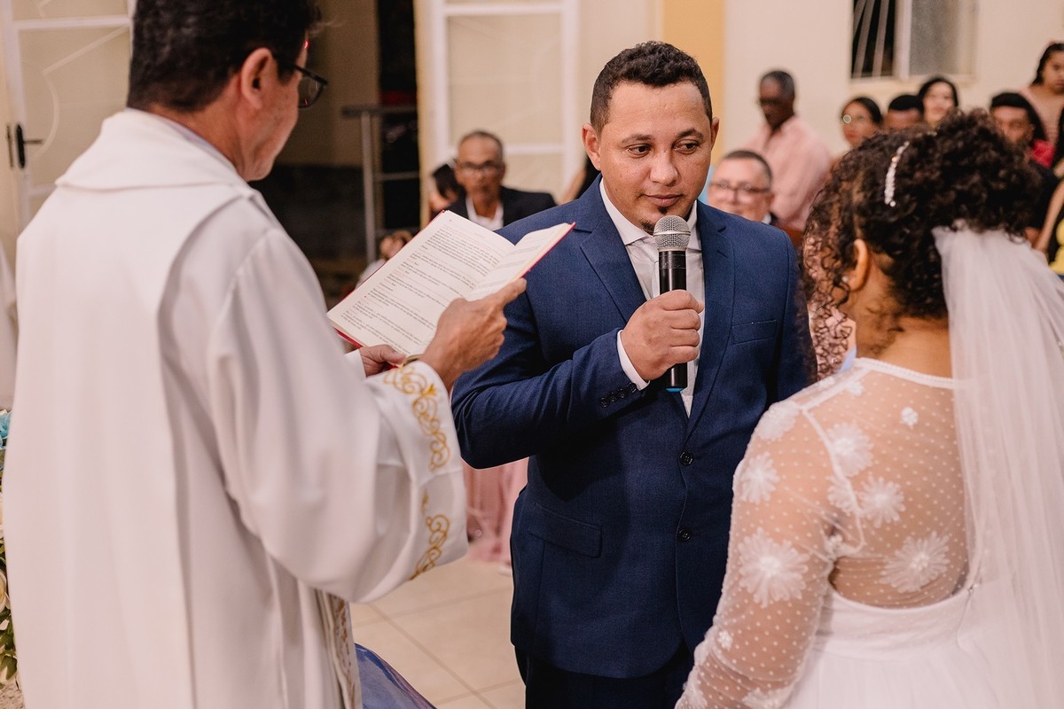 Casamento da Ivonete e Ademir
Realizado em Francisco Badaró - MG
Noivo, Noiva
Fotografo: Leandro Sales
Festa de casamento
Jenipapo de Minas
José Gonçalves de Minas
Chapada do Norte