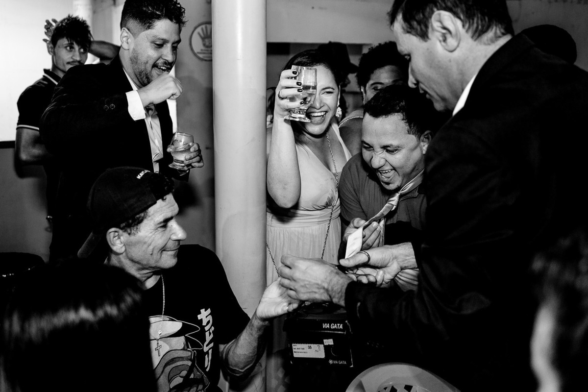 Casamento da Ivonete e Ademir
Realizado em Francisco Badaró - MG
Noivo, Noiva
Fotografo: Leandro Sales
Festa de casamento
Jenipapo de Minas
José Gonçalves de Minas
Chapada do Norte