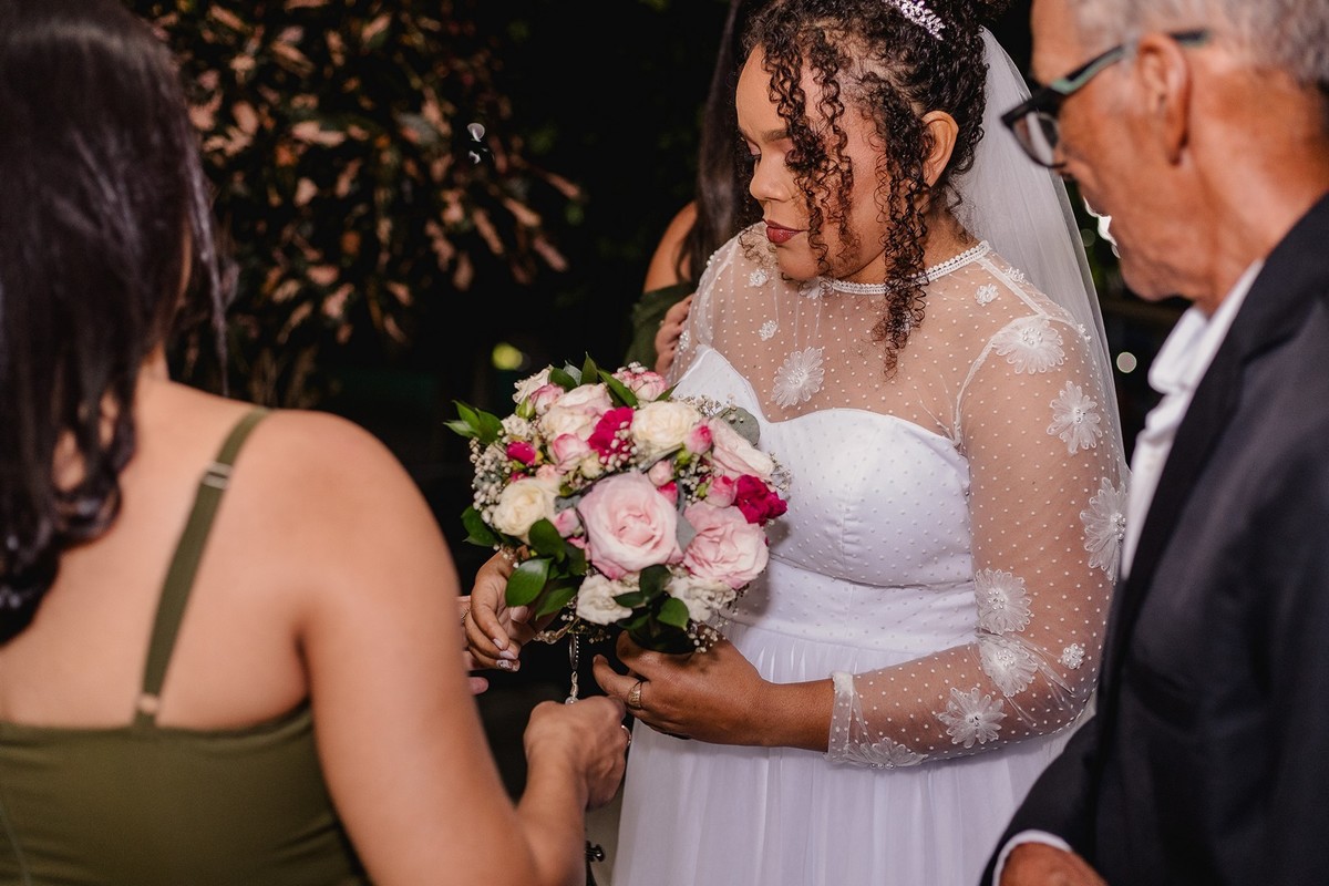 Casamento da Ivonete e Ademir
Realizado em Francisco Badaró - MG
Noivo, Noiva
Fotografo: Leandro Sales
Festa de casamento
Jenipapo de Minas
José Gonçalves de Minas
Chapada do Norte