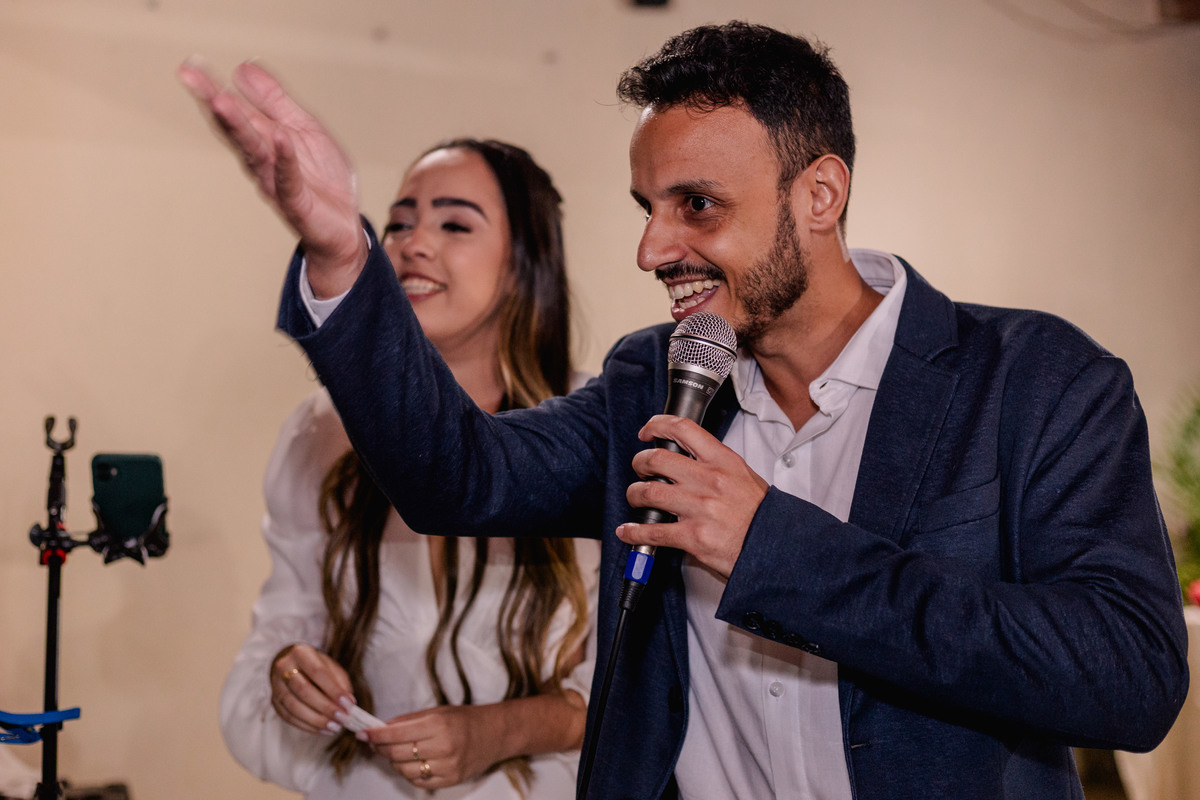 Festa de Noivado da taynara e Rafael, realizado em Francisco Badaró na Sede do Esplanada, Fotógrafo Leandro Sales
Fotógrafo de eventos em Berilo, Chapada do Norte, Jenipapo de Minas, Minas Novas, Virgem da Lapa, Araçuaí